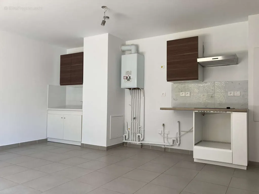 Cuisine - Appartement T3 avec Jardin et Garage à Hyères