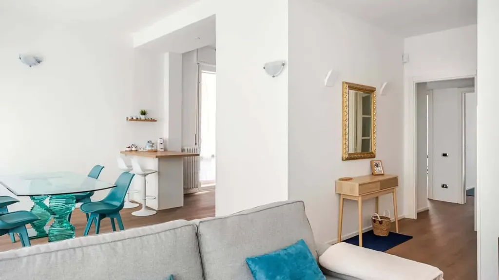 Elutuba - Modern Flat with Balcony in Milan