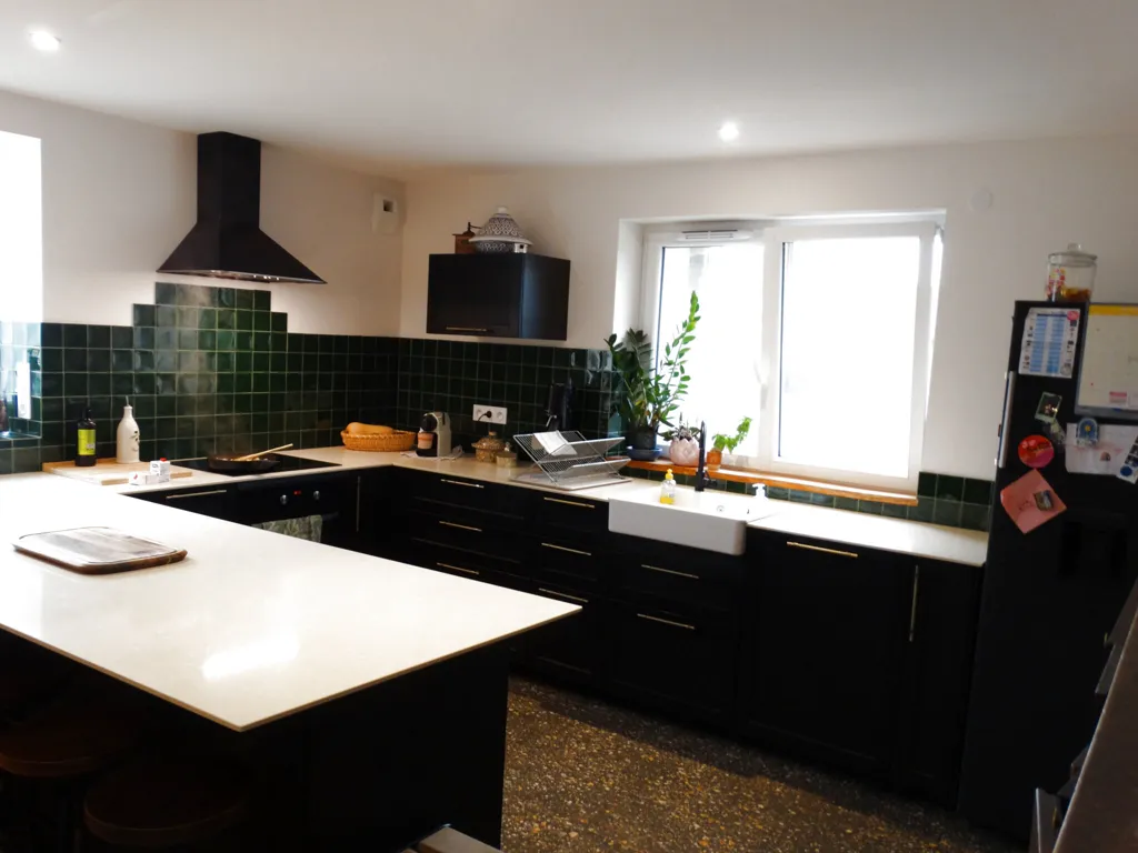 Cuisine - Ensemble Immobilier avec Gîte en Drôme des Collines