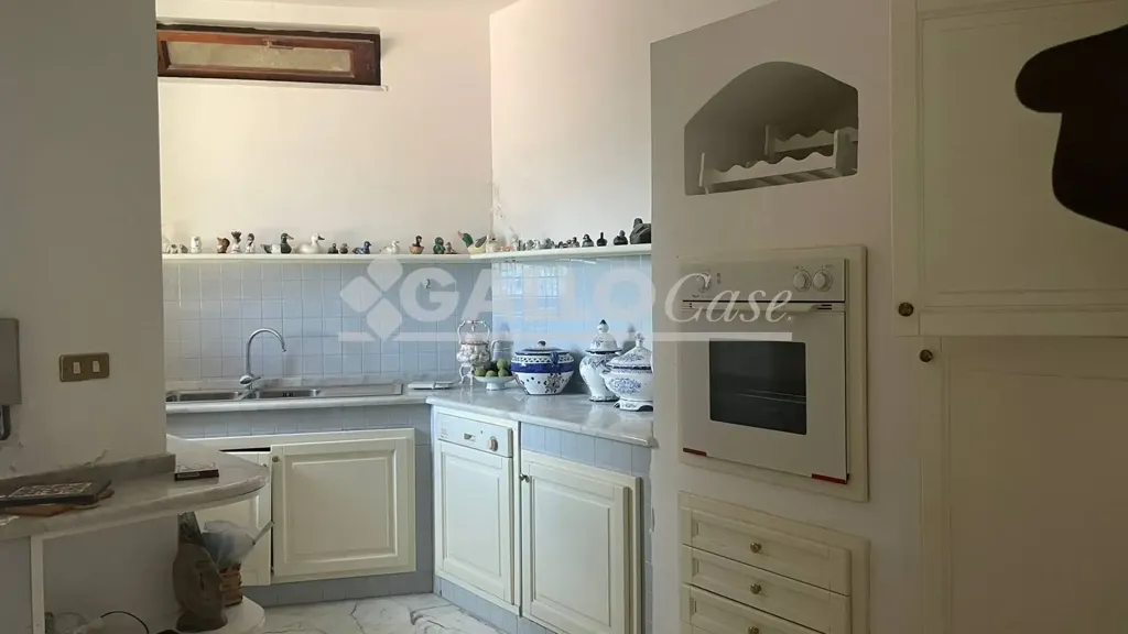Cucina - Ground Floor Apartment with Courtyard in Cosenza