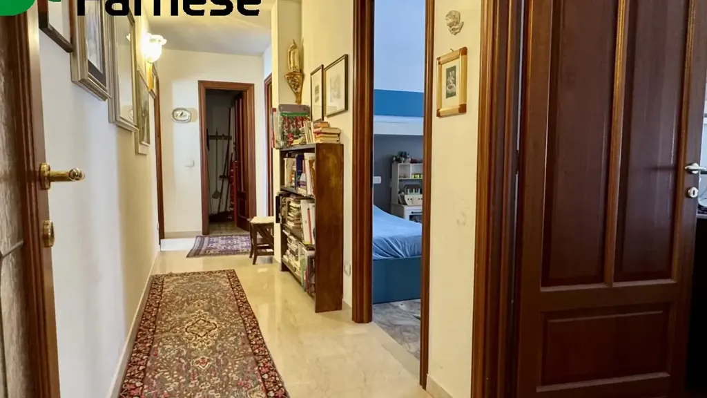 Entrée - Spacious Apartment in Piacenza's Historic Centre