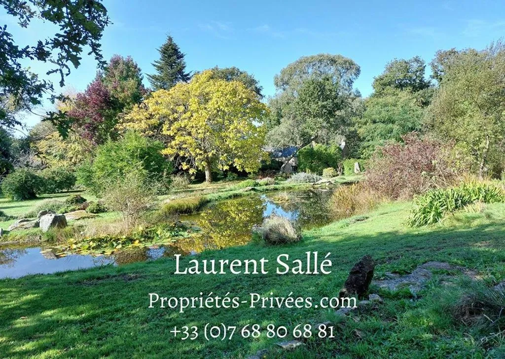 Jardin - Maison de Caractère avec Parc Arboré près de Questembert