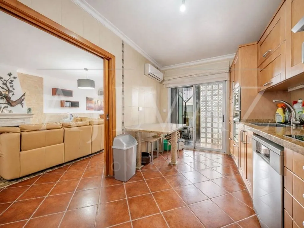 Cuisine - Luxury Semidetached Villa with Terrace in Vila Real de Santo António