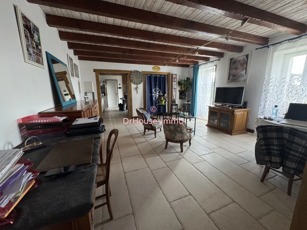 Salle à manger - Ferme rénovée avec piscine à Verrue