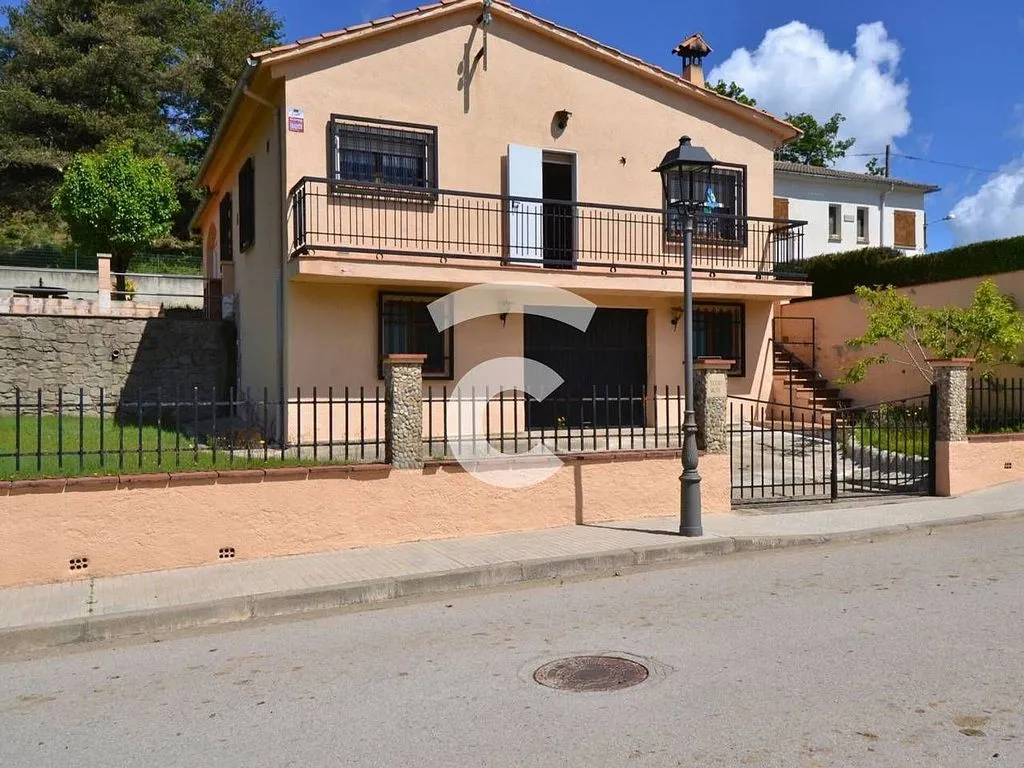 Välivaade - House with Pool and Terrace in Sant Agustí de Lluçanès