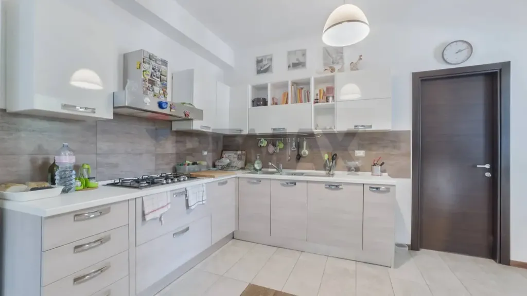 Cuisine - Panoramic Apartment with Sea View in Montesilvano