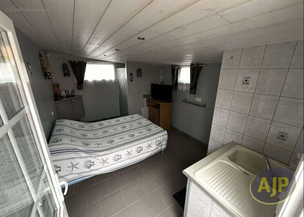 Chambres - Maison avec Studio et Garage à L'Aiguillon sur Mer