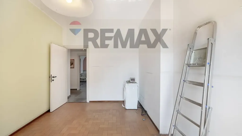 Pièces - Triplex with Balcony in Sesto San Giovanni