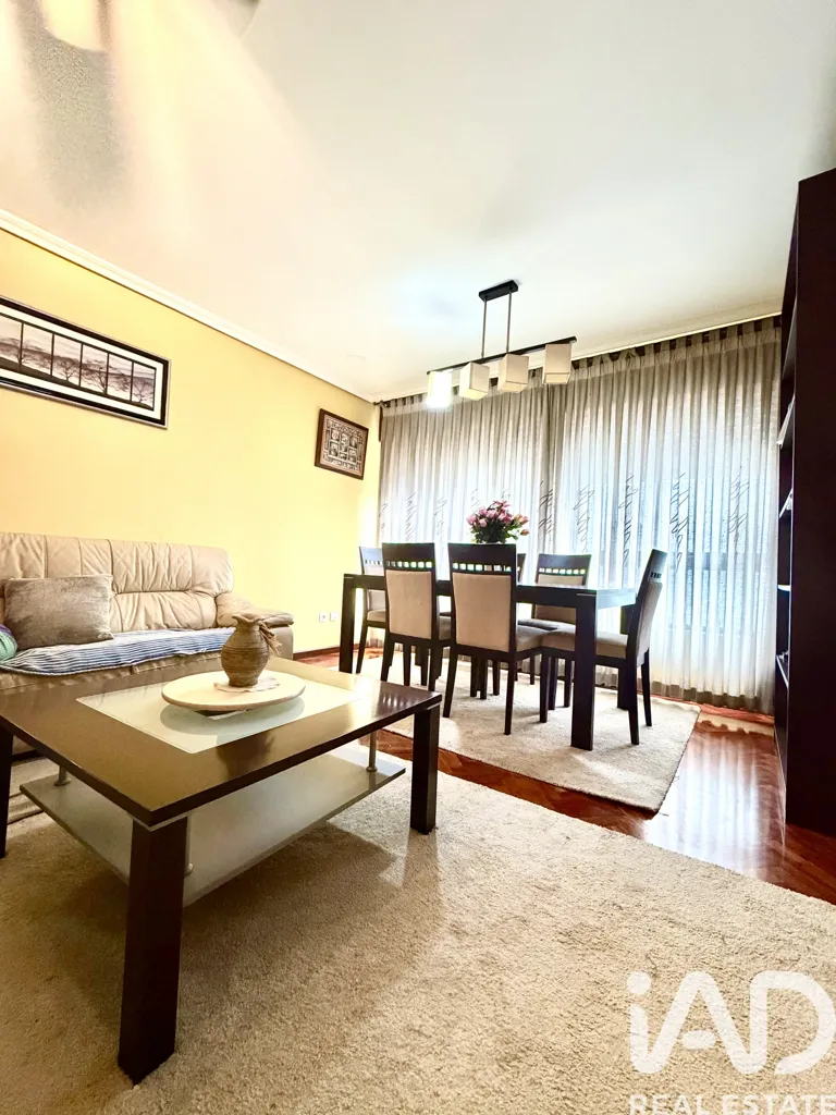 Elutuba - Apartment with Patio in Arteixo