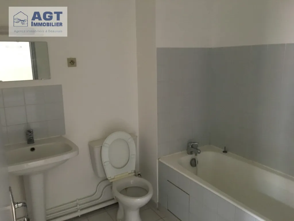 Salles de bain - Appartement 2 Pièces avec Garage à Beauvais