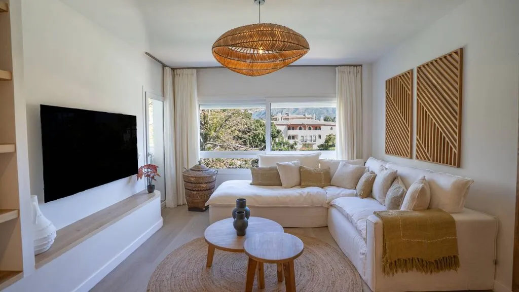 Elutuba - Luxury Apartment with Pool in Puerto Banús