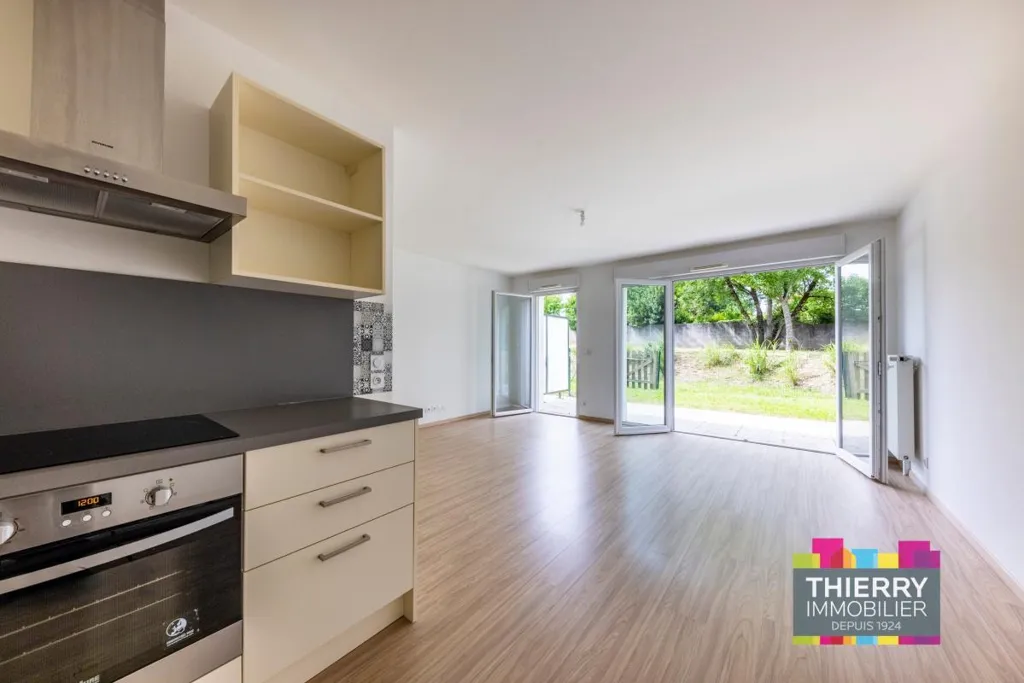Kitchen - Type 3 Flat with Terrace in Rezé