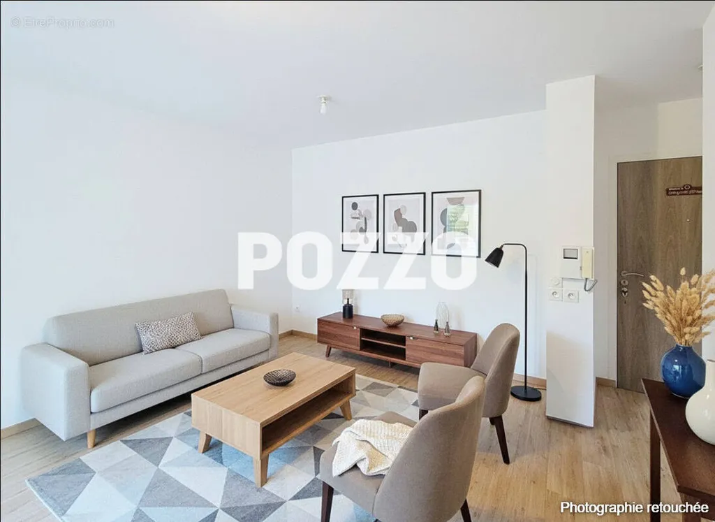 Séjour - Appartement avec Jardin Privatif à Fleury-sur-Orne