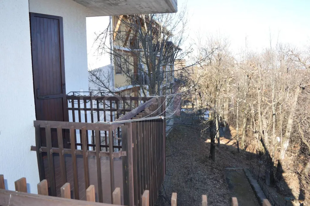 Rõdu - Balcony-Facing Apartment in Roburent
