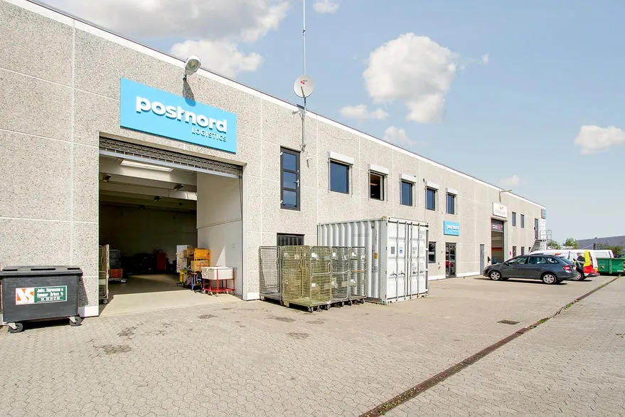 Garaaž - Warehouse with Offices near Bilka