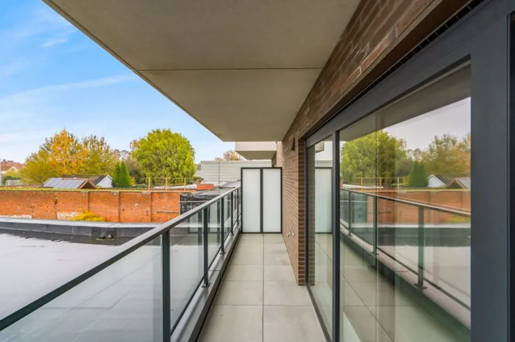 Balcon - Appartement Neuf Moderne avec Terrasse à Izegem