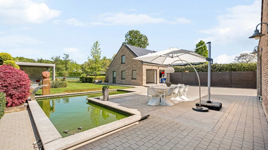 Pool - Stately Villa with Garden in Romershoven