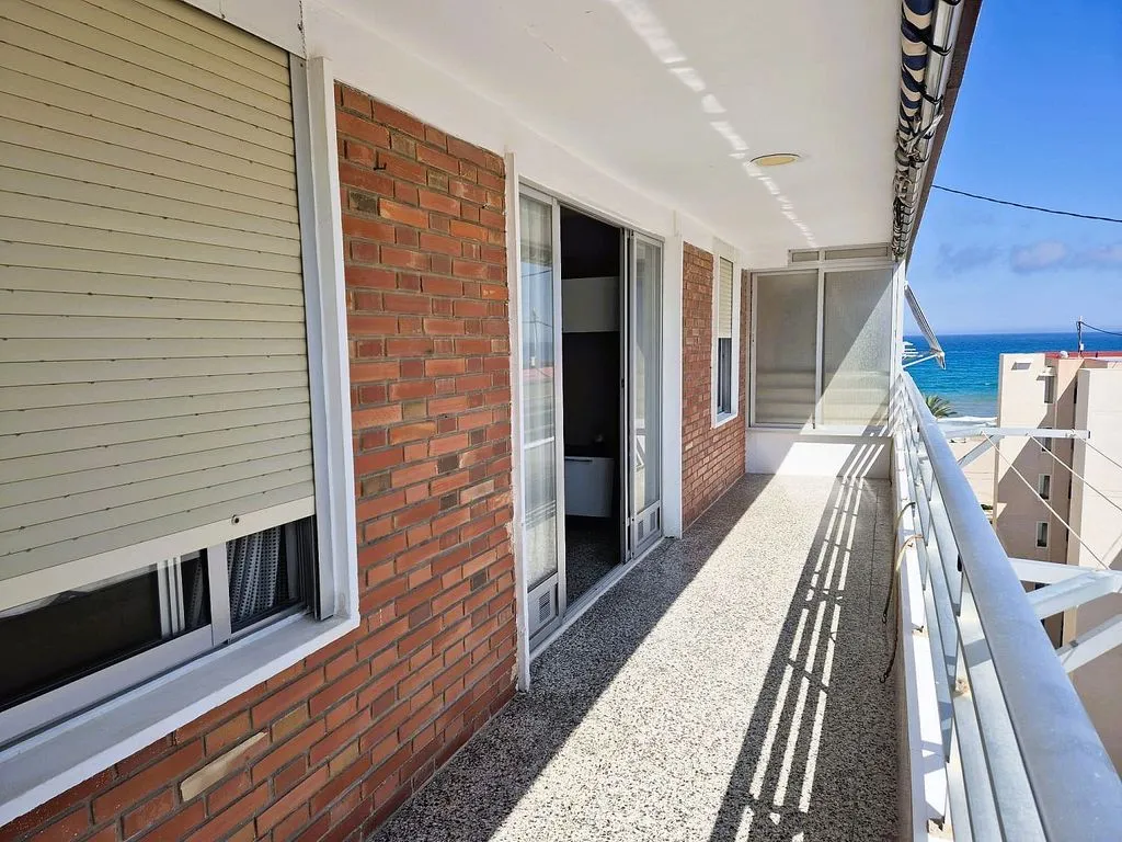 Balcone - Beachfront Flat with Terrace in Muchavista