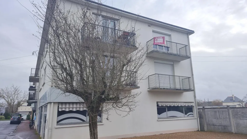 Extérieur - Appartement 2 Pièces avec Parking à Chambray-lès-Tours