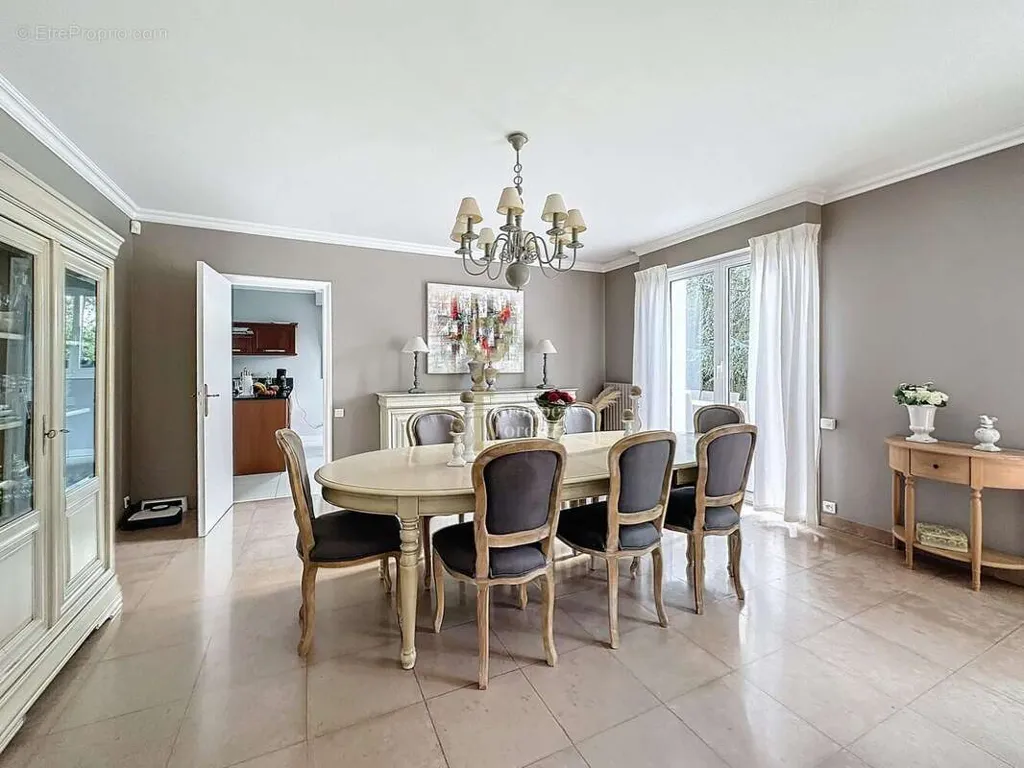 dining_room