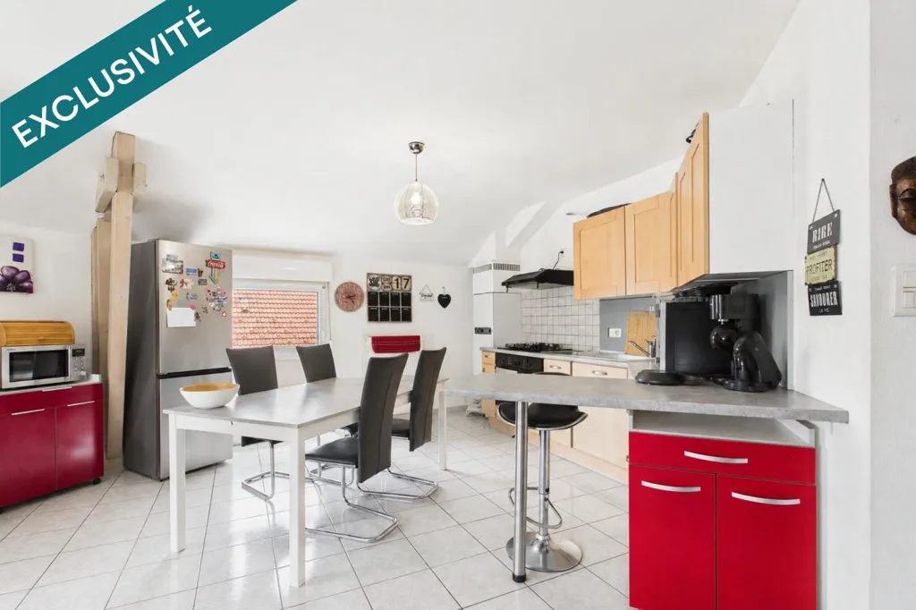 Cuisine - Appartement avec Poutres Apparentes au 2e Étage à Eloyes