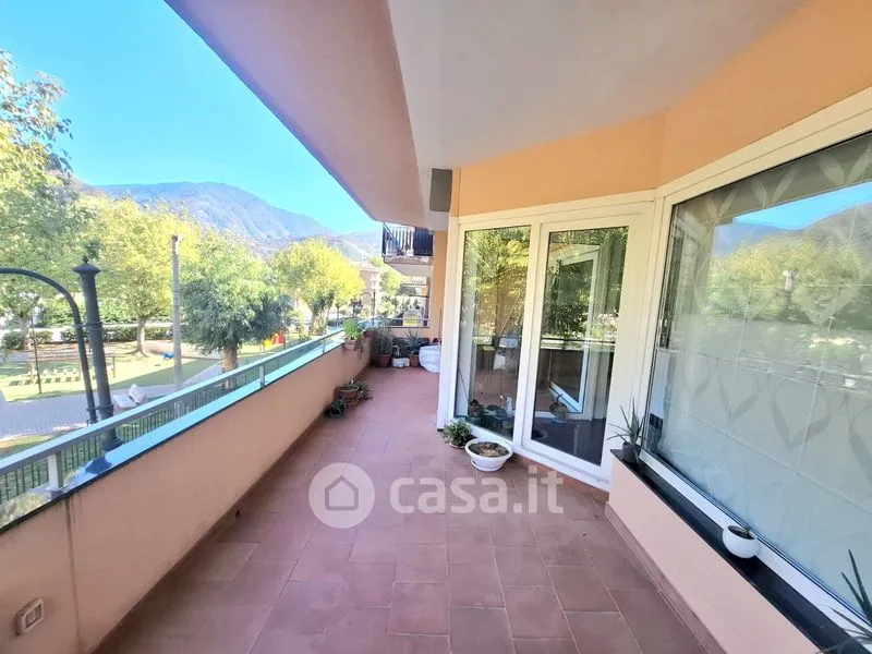 Balcon - Apartment with Terrace in Central Siano