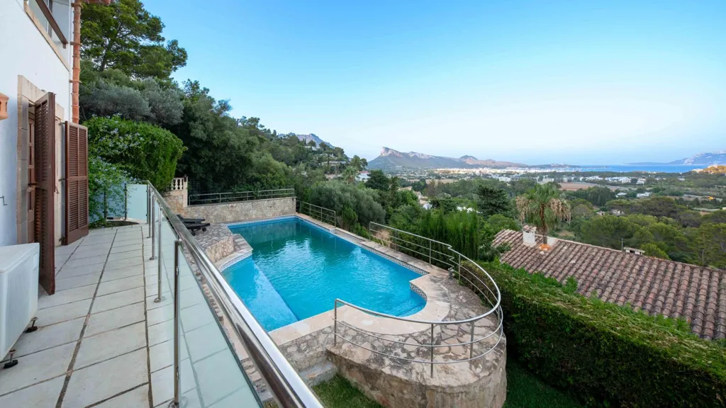 Piscina - Villa with Sea Views in Pollença