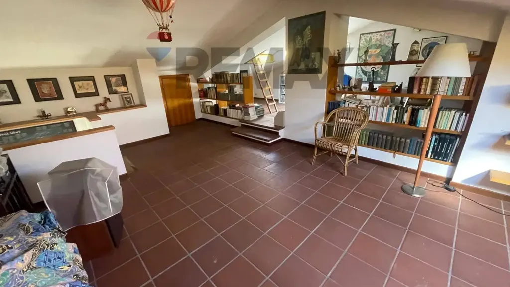 Elutuba - Villa with Lake View in Gavirate