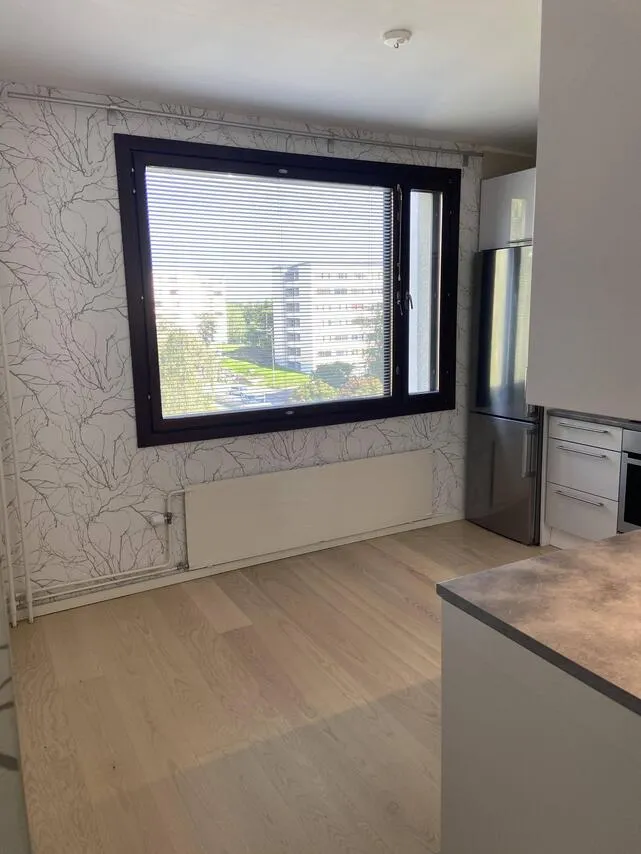 Cuisine - Apartment with Balcony in Koskela, Helsinki