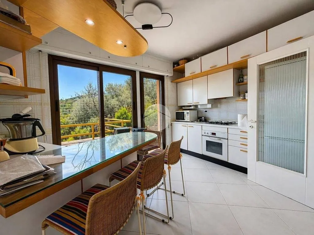 Köök - Luxury Penthouse with Sea View in Gaeta