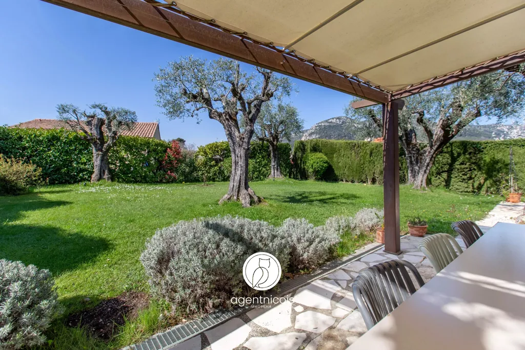 Jardin - Maison de Caractère avec Piscine à Saint-Jeannet