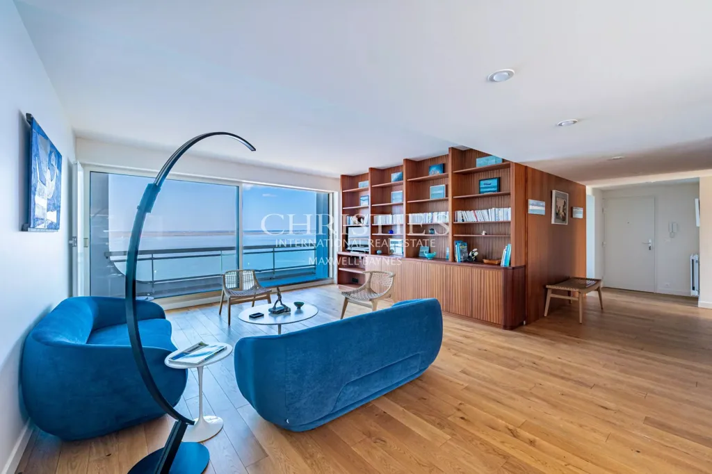 Elutuba - Luxury Apartment with Panoramic View in Prime Location