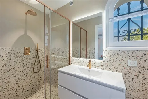 Bagni - Renovated Villa with Pool in Valbonne