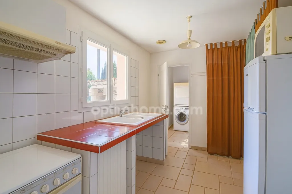 Cuisine - Maison Contemporaine avec Piscine sur les Hauteurs d'Auch