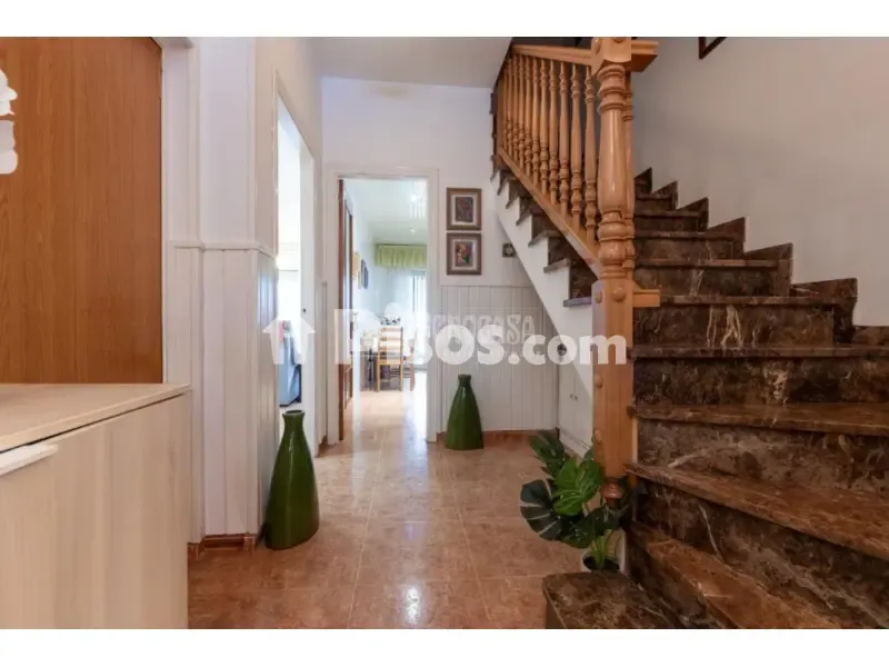 Pièces - Maison 4 pièces à ES