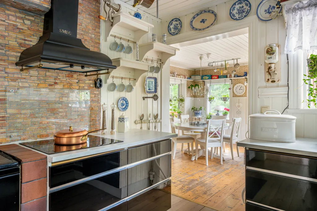 Cuisine - Spacious Villa with Garden in Grödby