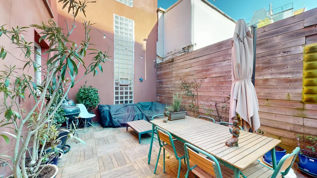 Terrasse - Maison avec Cour Privative et Parking à Pantin