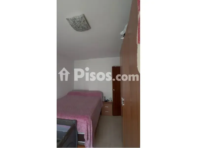 Magamistoad - Spacious Apartment with Balcony in Lleida