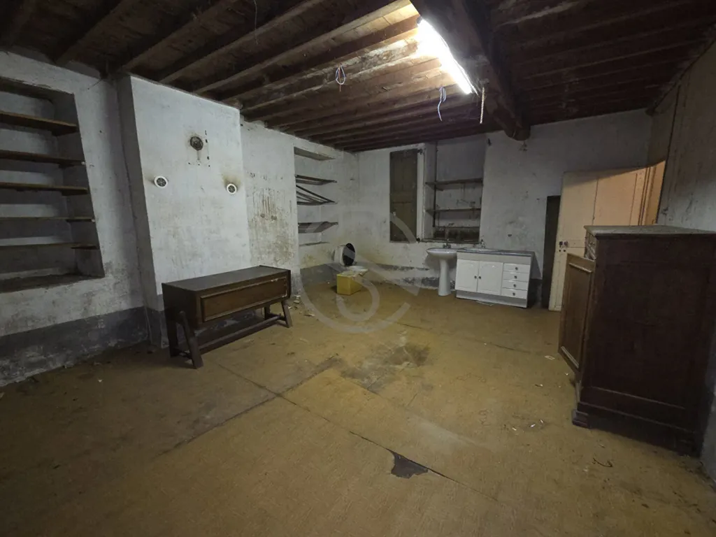 Pièces - Maison de 9 Pièces avec Jardin au Centre de Viriville