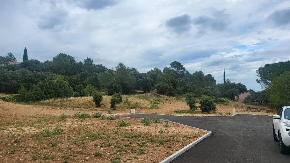 Giardino - New Build House with Garden in Carcès
