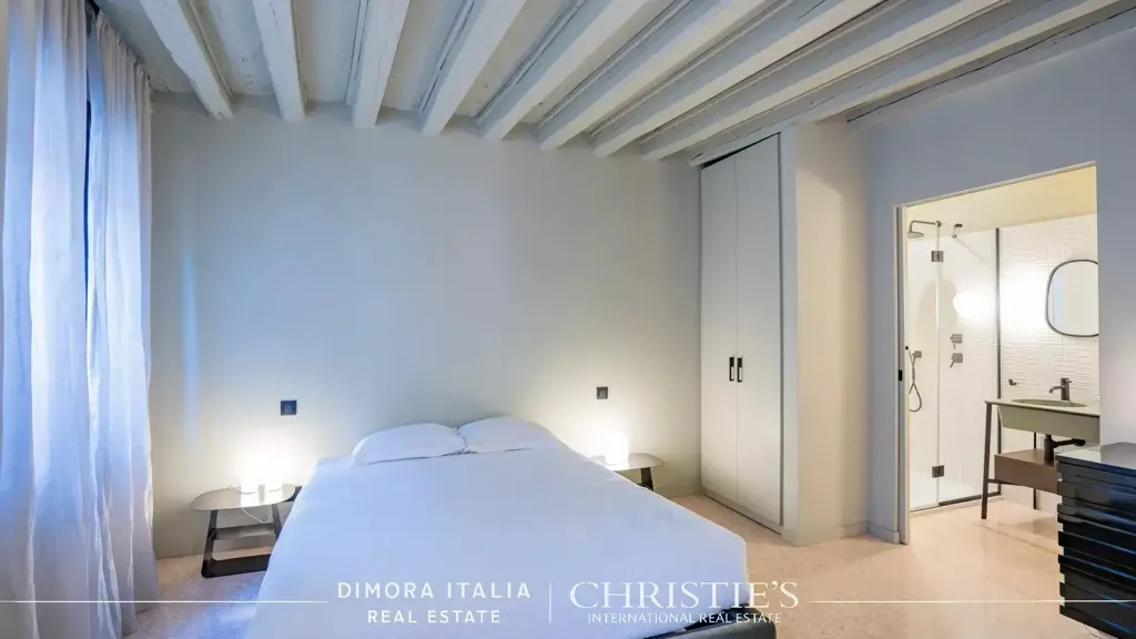 Appartement 5 pièces à IT