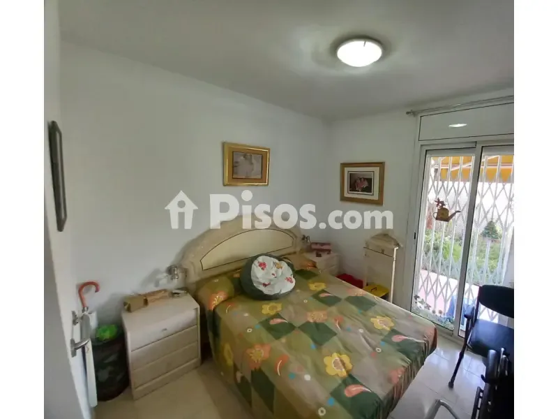Chambres - Ground Floor Flat with Garden in Ripollet