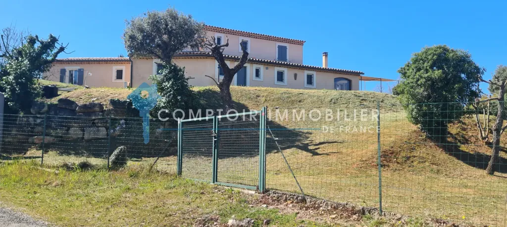Esterno - Architectural House with Panoramic Views near Apt