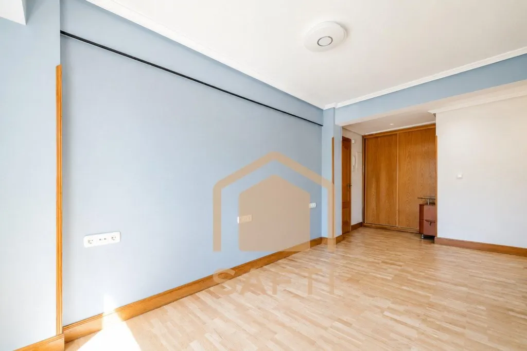 Toad - Reformed Apartment with Terrace in Hernani