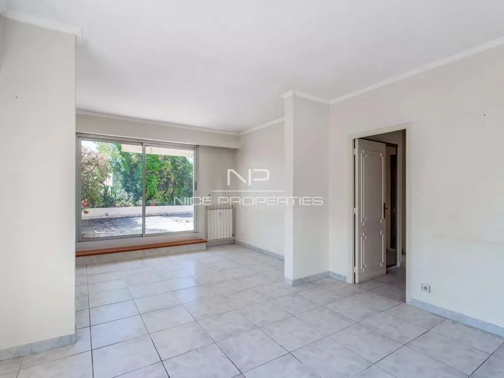Toad - Penthouse with 380m² Terrace in Nice Cimiez