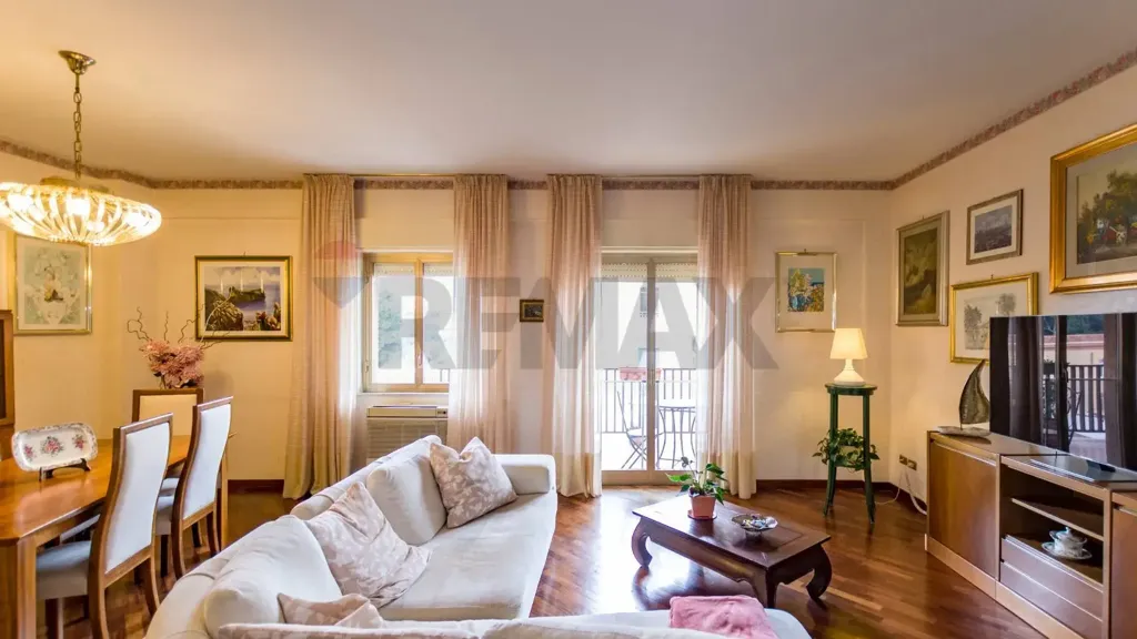 Elutuba - Spacious Apartment with Balcony in Palermo