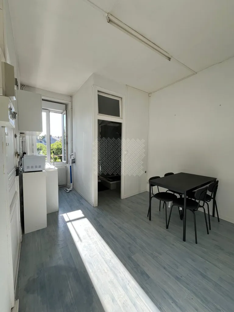 Salle à manger - Appartement Meublé à Angers, Proche Centre