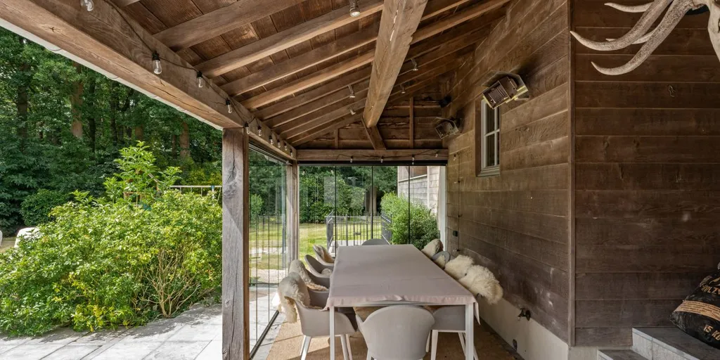 Terrass - Villa with Pool in Tielt