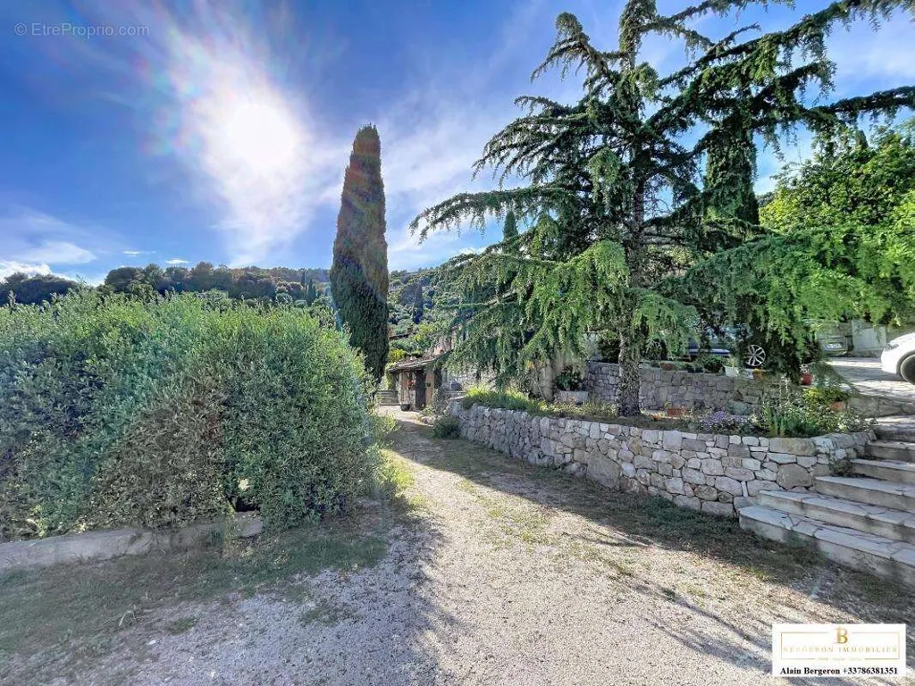 Extérieur - Maison de Caractère avec Vue Mer à Spéracèdes