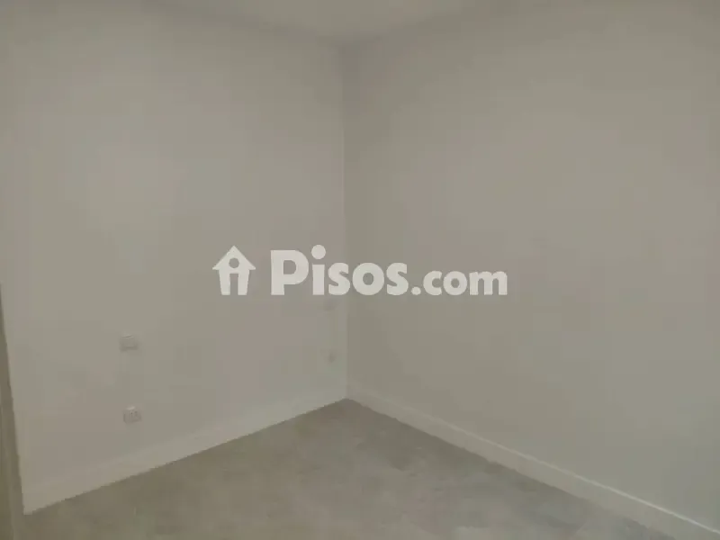 Toad - Fully Renovated Flat with Balcony in La Salle